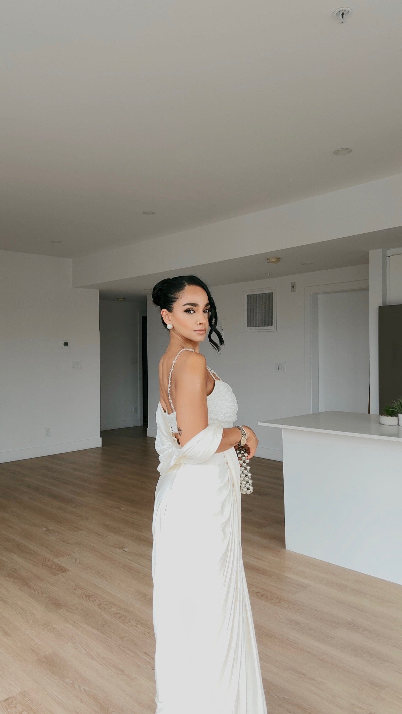 Moonlit Fringe | White Pre-Pleated Saree