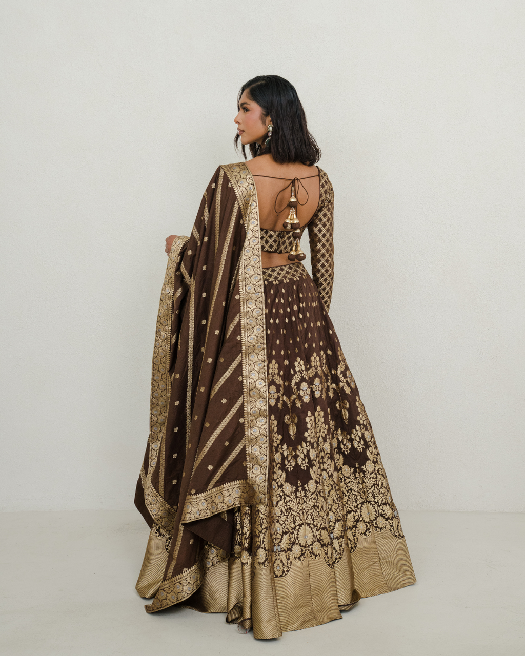 Kashi | Brown Banarasi Lengha