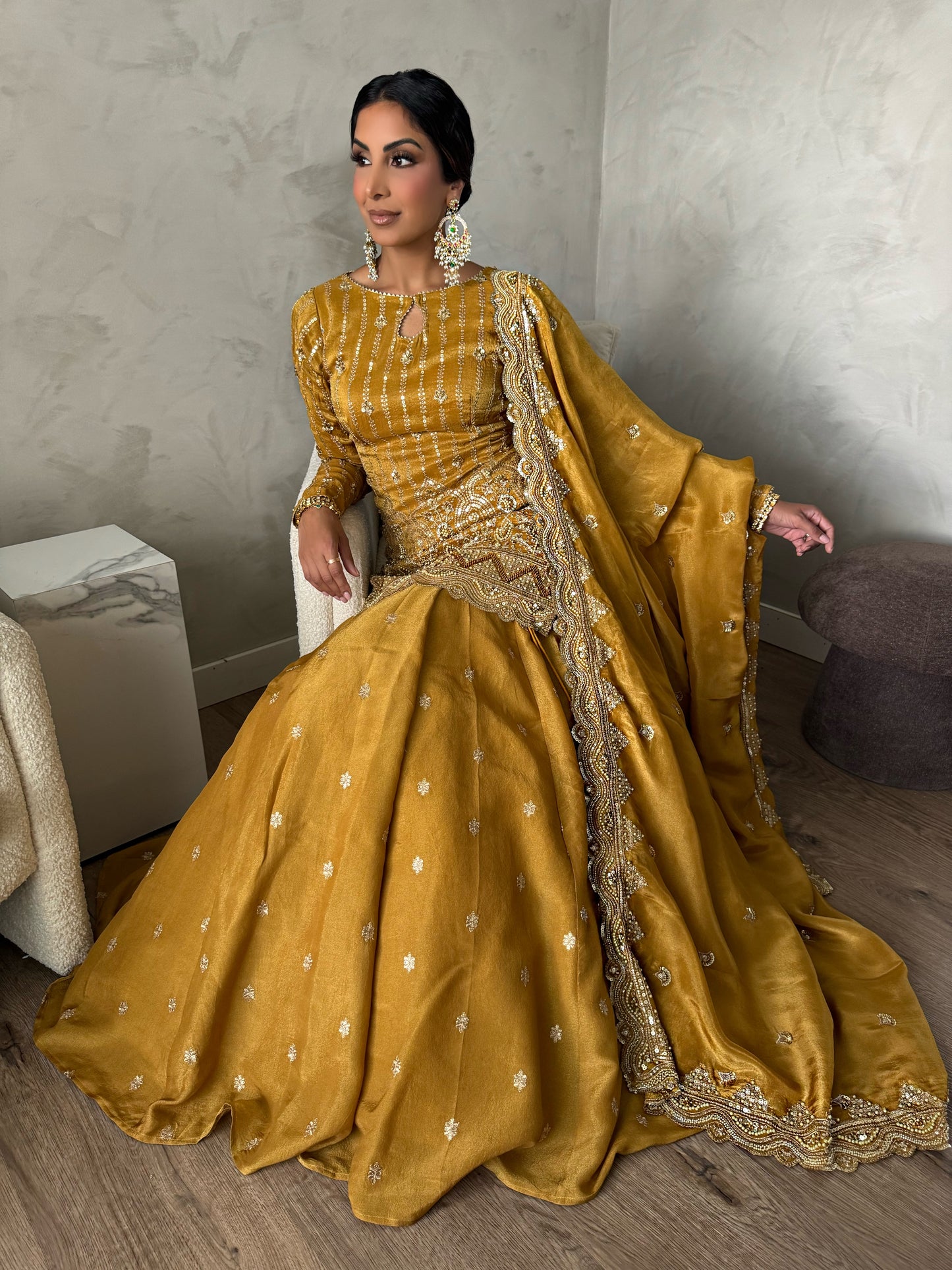 HENU | Mustard Lengha