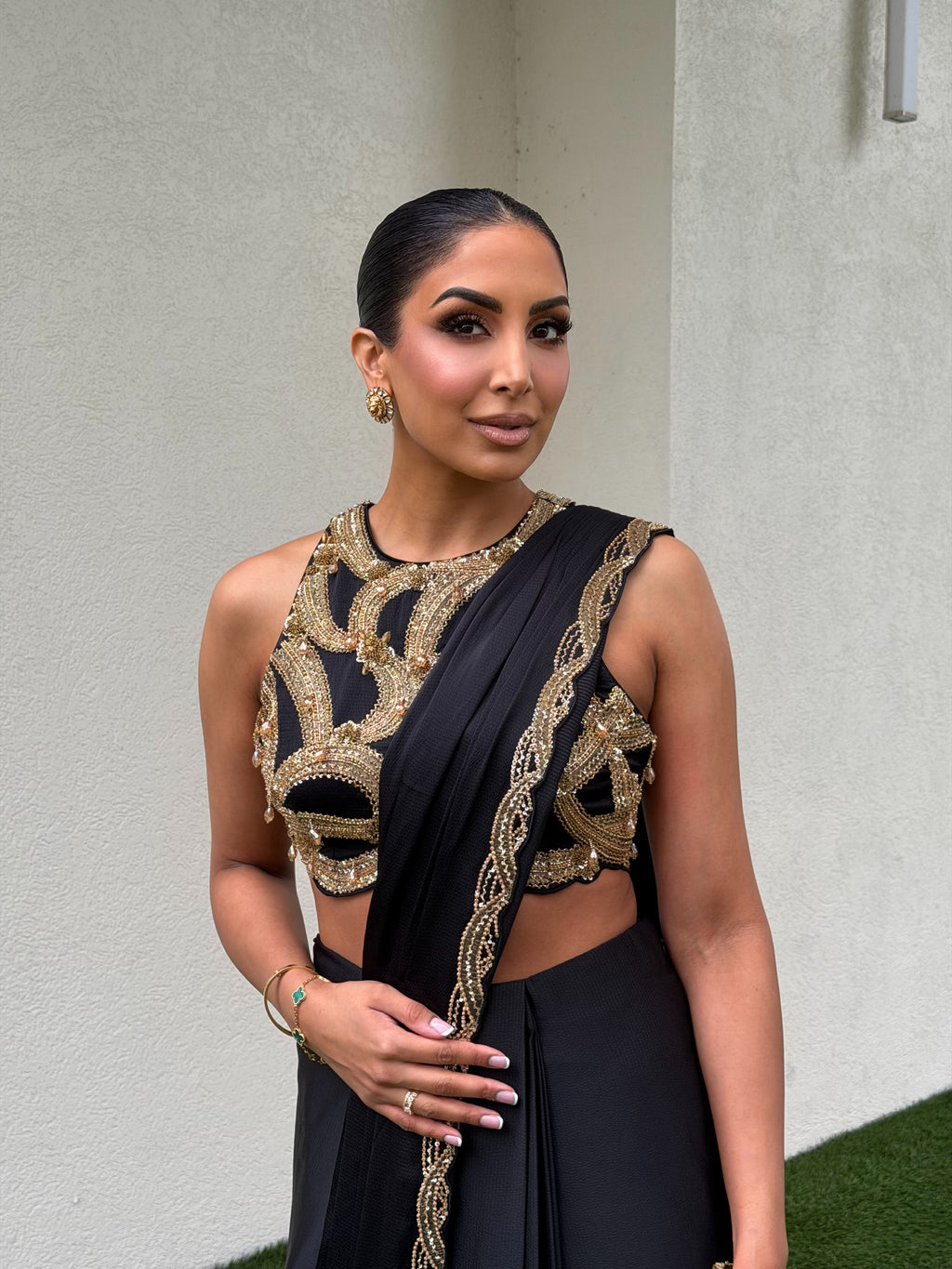 Vanta | Black Pre-pleated Saree